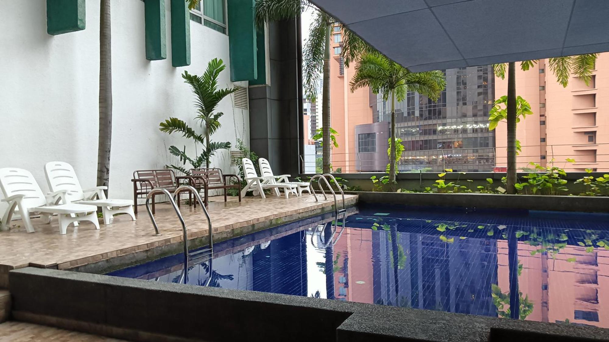 One Maxim Residence At Taragon Kuala Lumpur Exterior foto